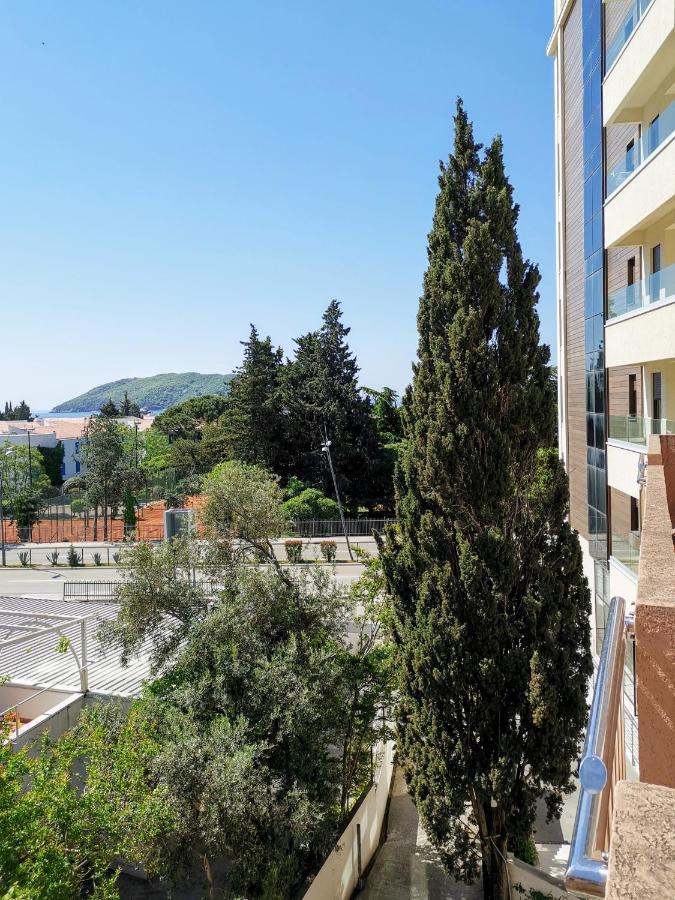 Hotel Suzana Lux Budva Exterior foto