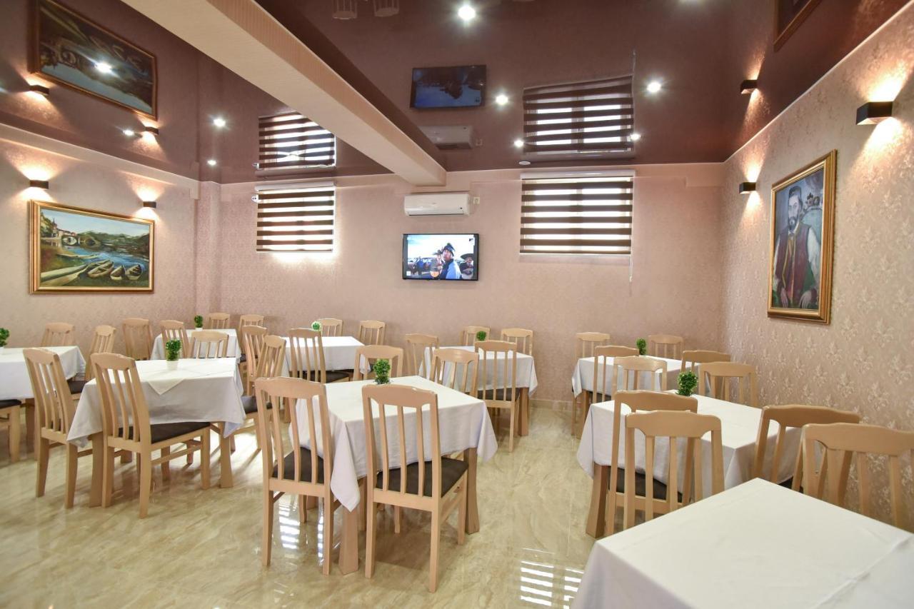 Hotel Suzana Lux Budva Exterior foto