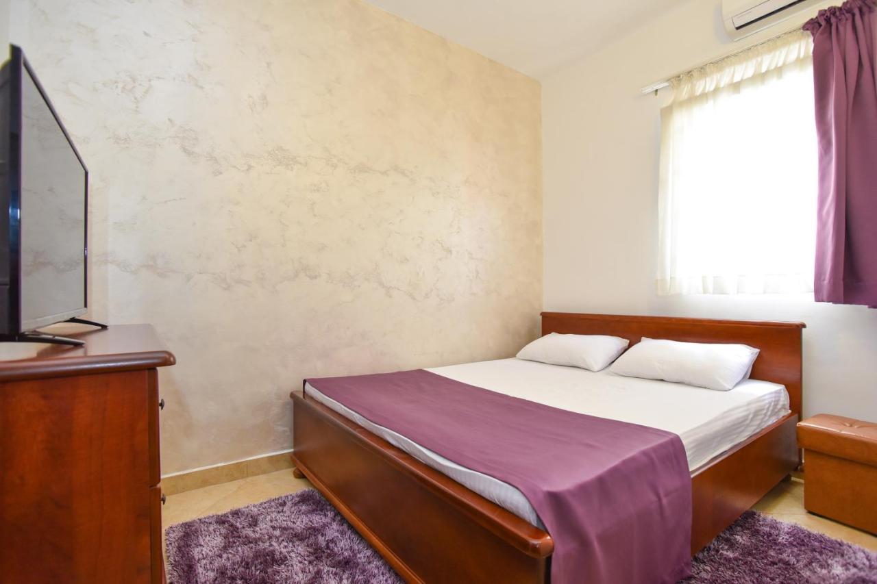 Hotel Suzana Lux Budva Exterior foto