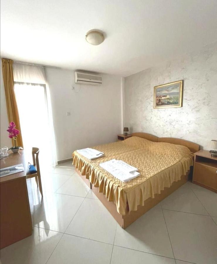 Hotel Suzana Lux Budva Exterior foto