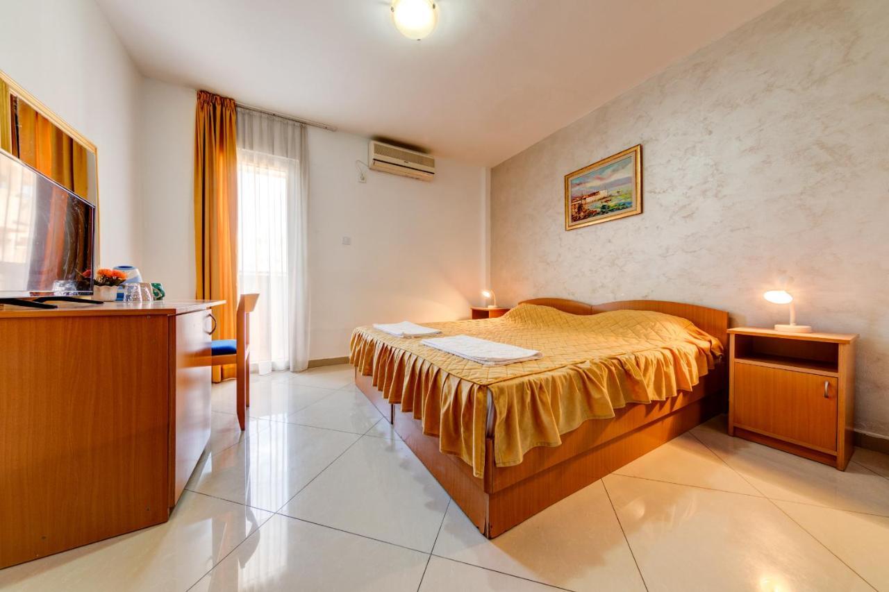 Hotel Suzana Lux Budva Exterior foto