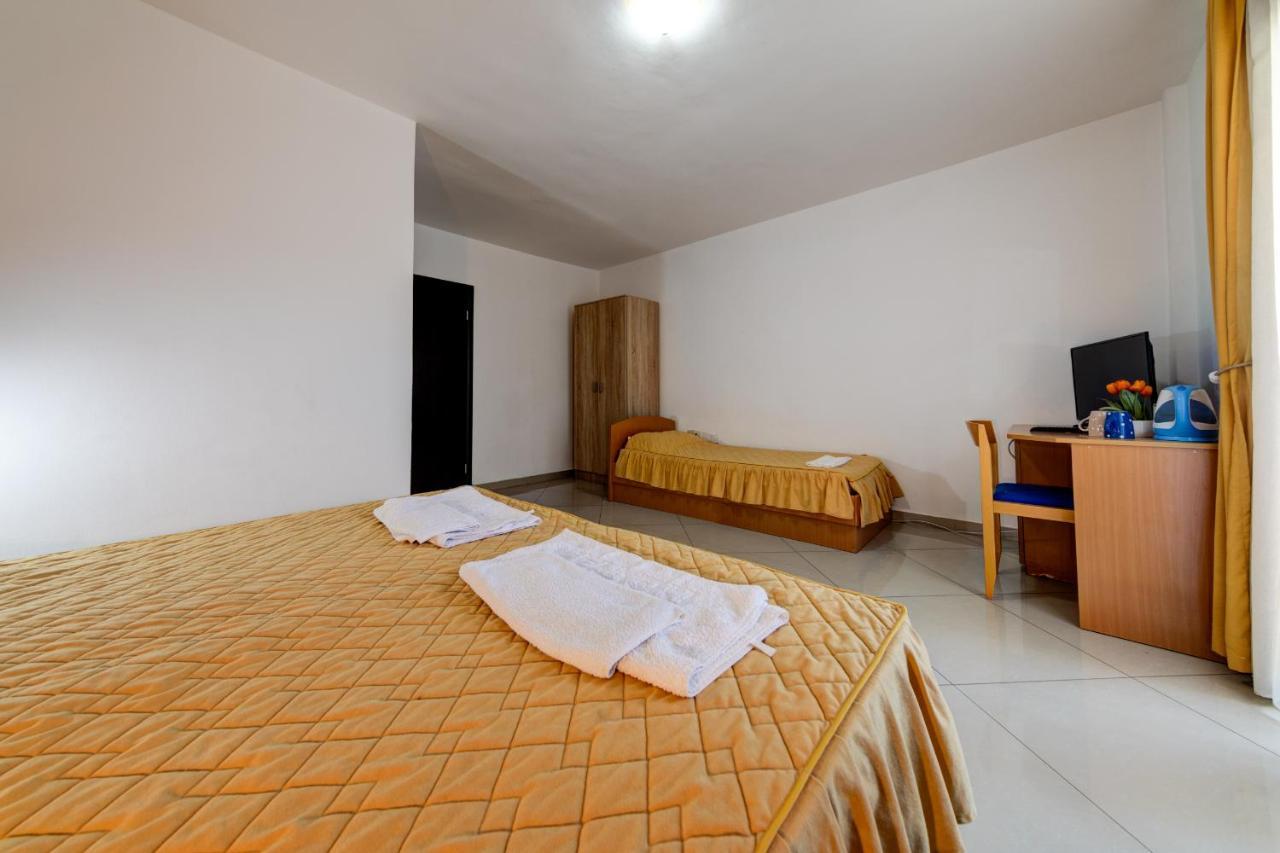 Hotel Suzana Lux Budva Exterior foto