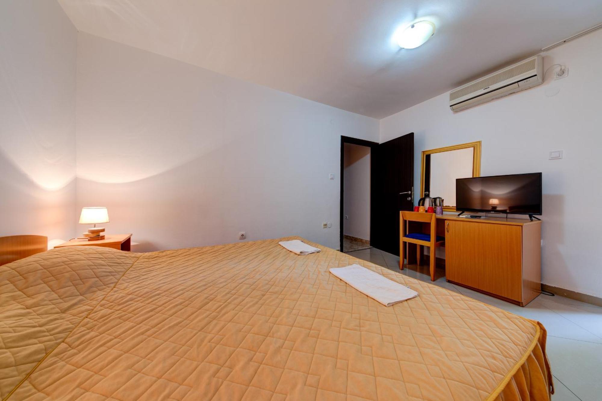Hotel Suzana Lux Budva Habitación foto